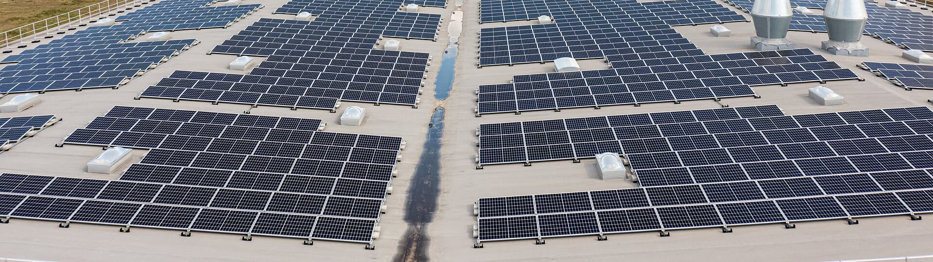 Kingspan solar rooftop installation Stigamo